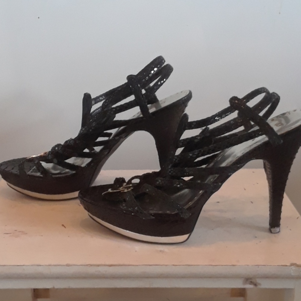 BCBG Women's black heels